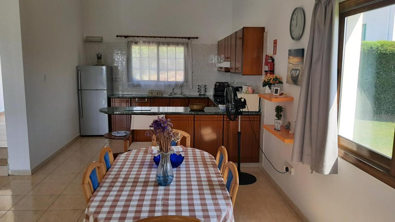 Chriseleni Latchi Villas Polis Exteriör bild
