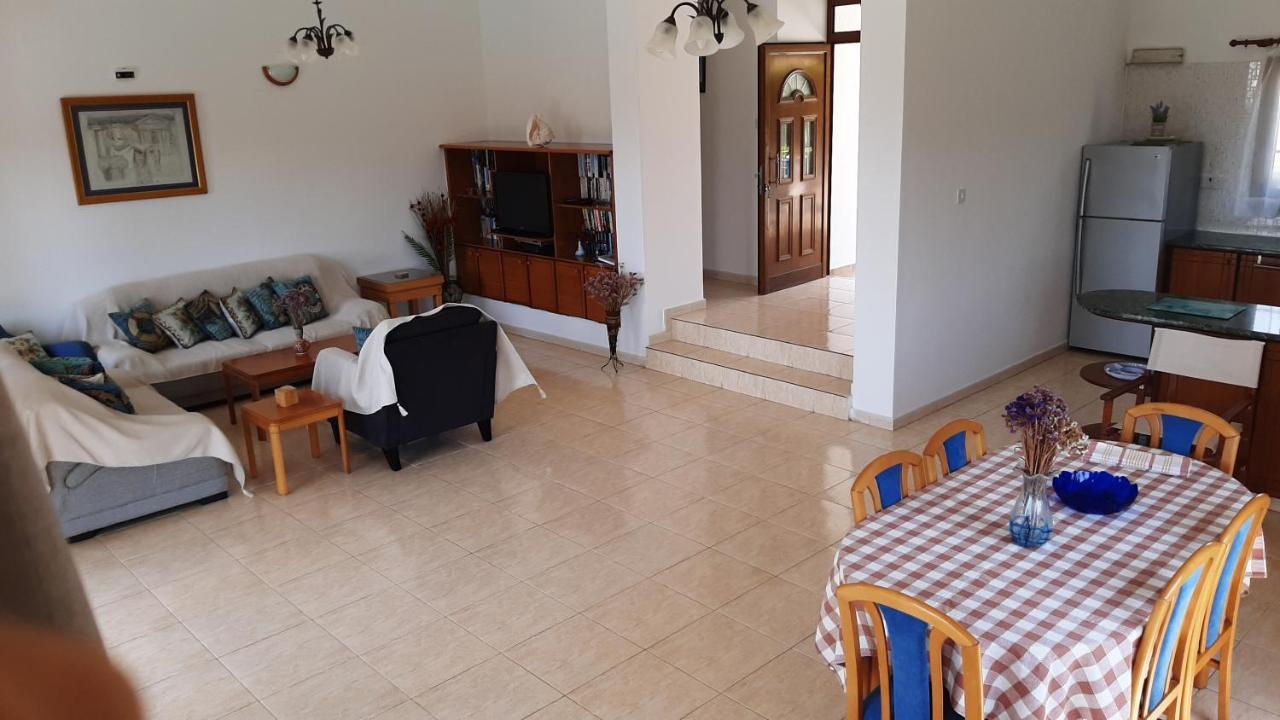 Chriseleni Latchi Villas Polis Exteriör bild